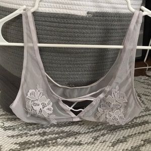 Elastic stretchy bralette lavender and lace